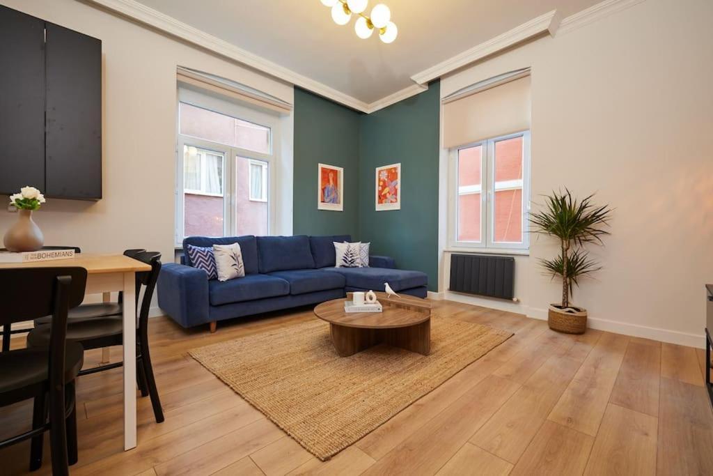 Stunning 3br 2bath Ac In Center - Santur D3 *