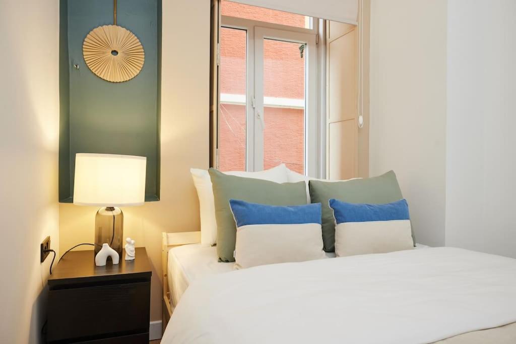 Apartment Charming 2br Ac In Center - Santur D1