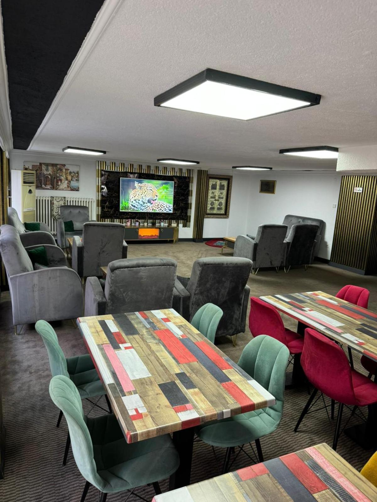 Metropol 1 Otel 2*