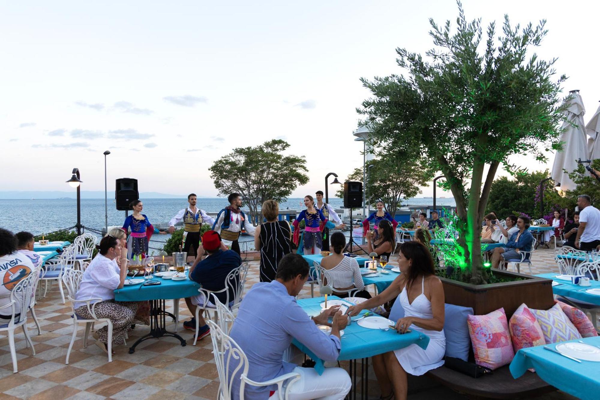 Seven Hills Palace &