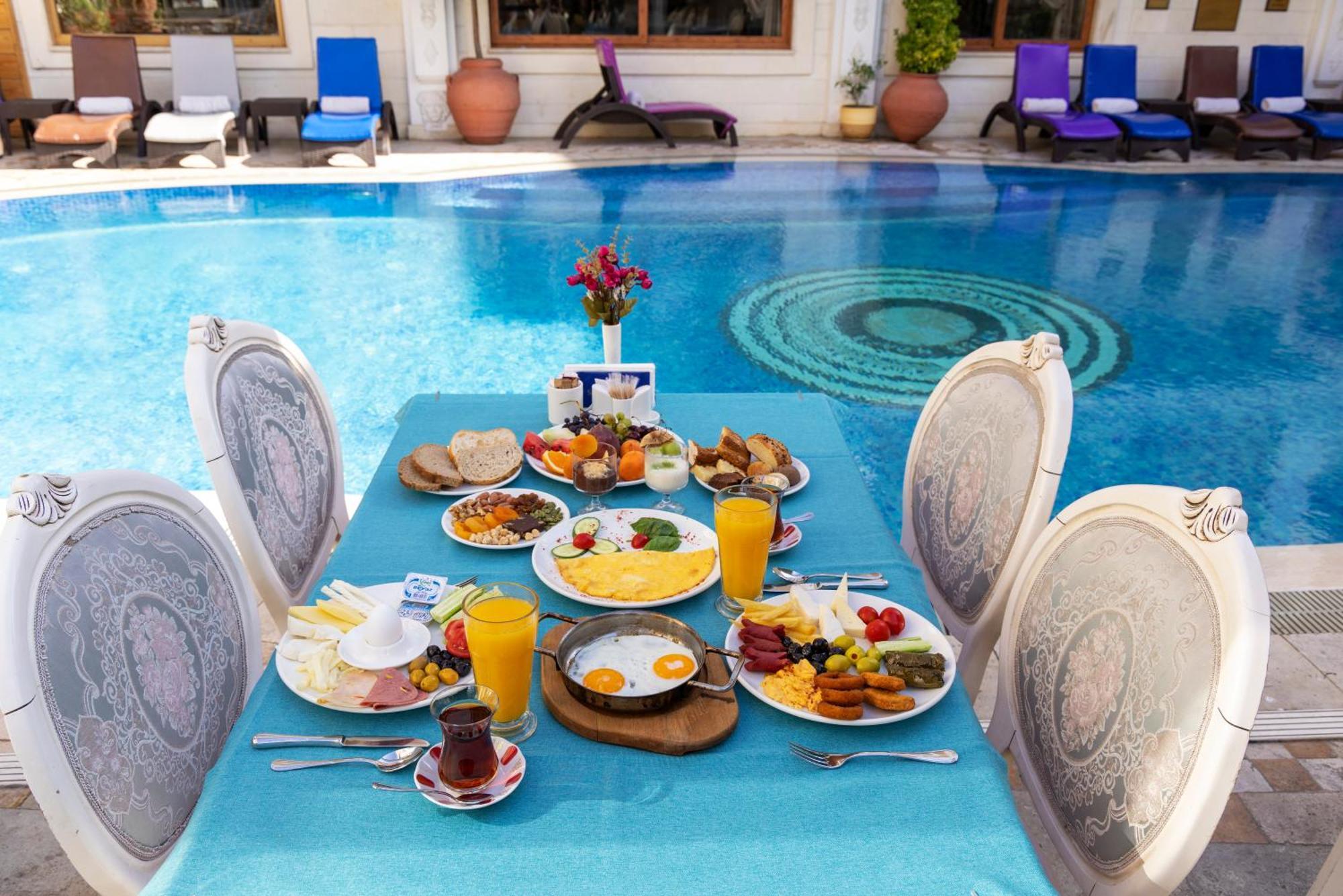 Seven Hills Palace & Istanbul