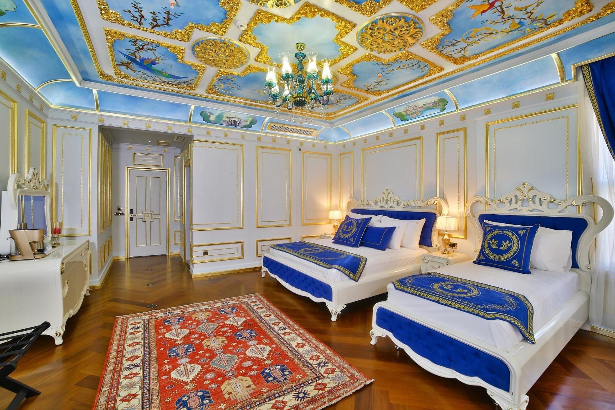 Seven Hills Palace & Hotel 4*