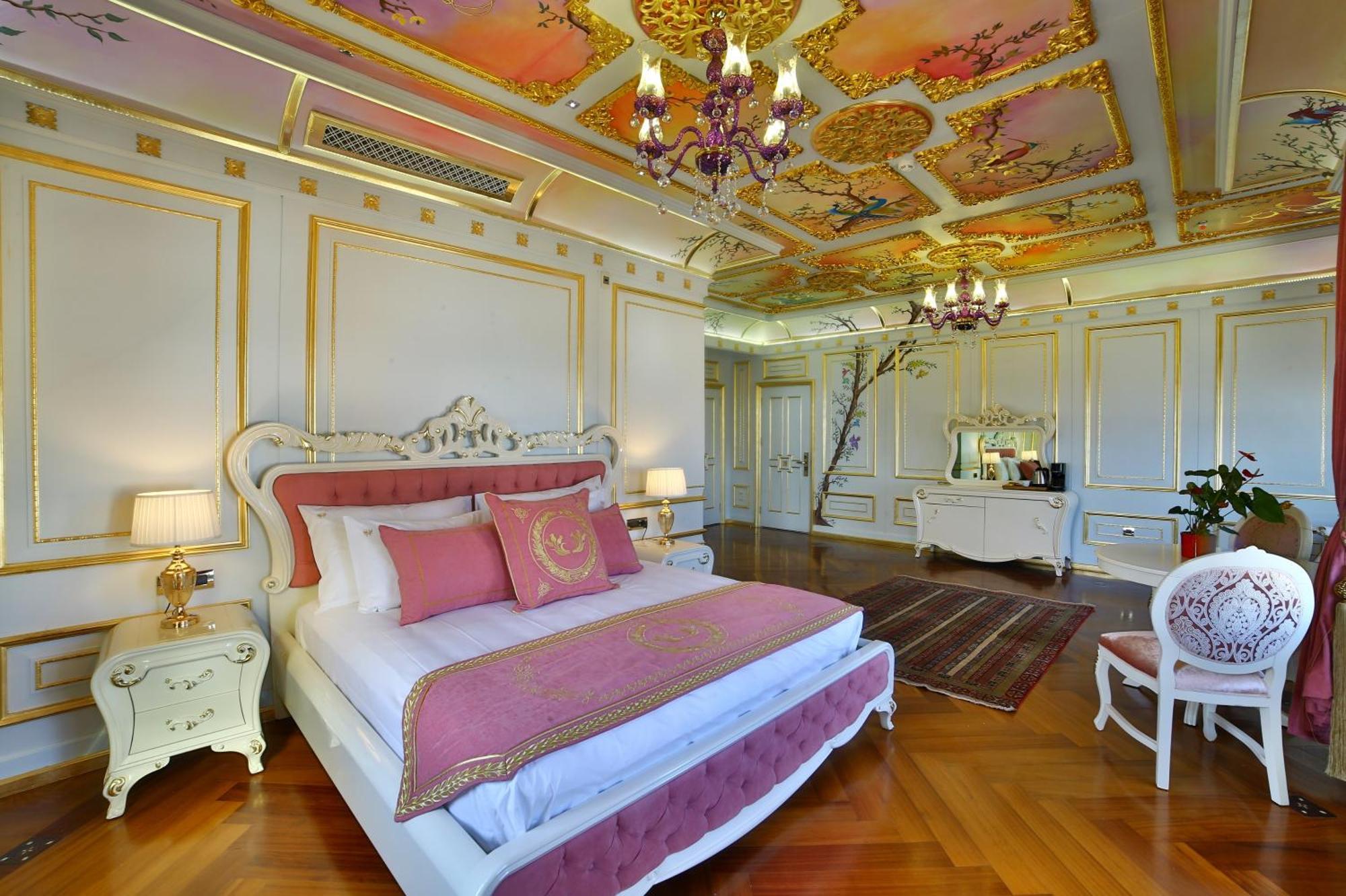 Seven Hills Palace & Istanbul