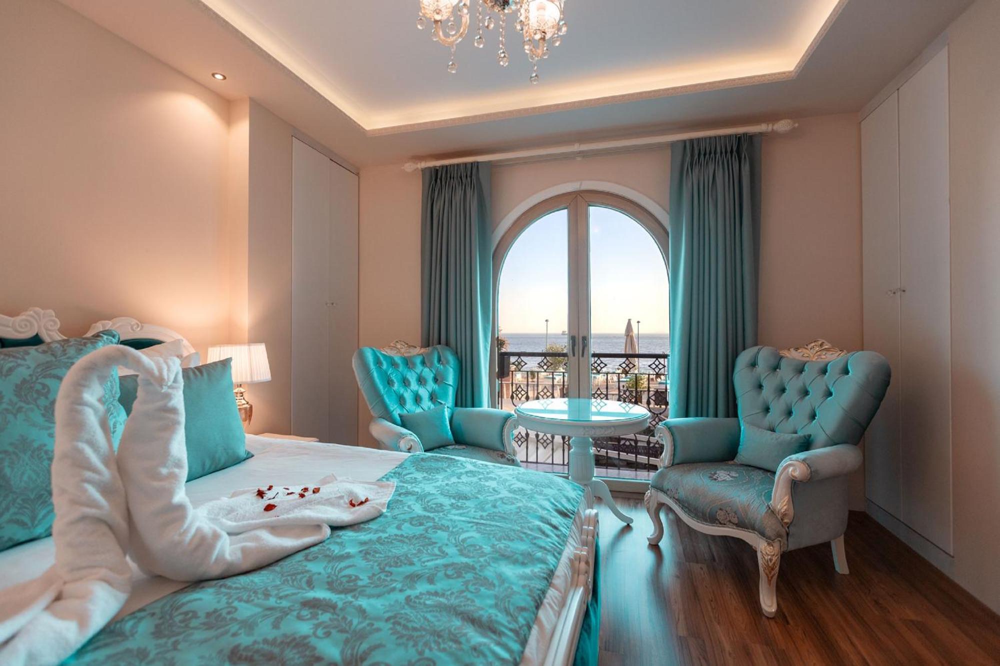 Hotel Seven Hills Palace &