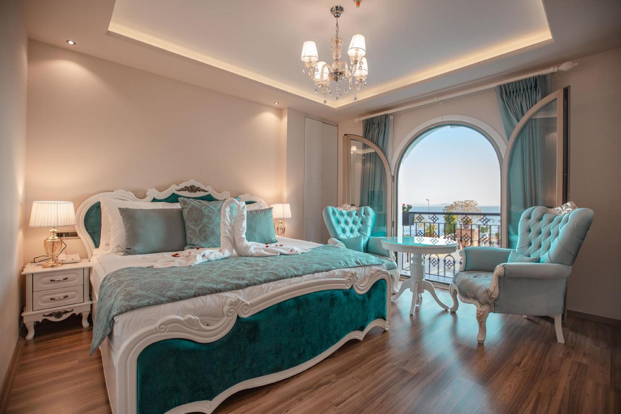 Seven Hills Palace & Hotel