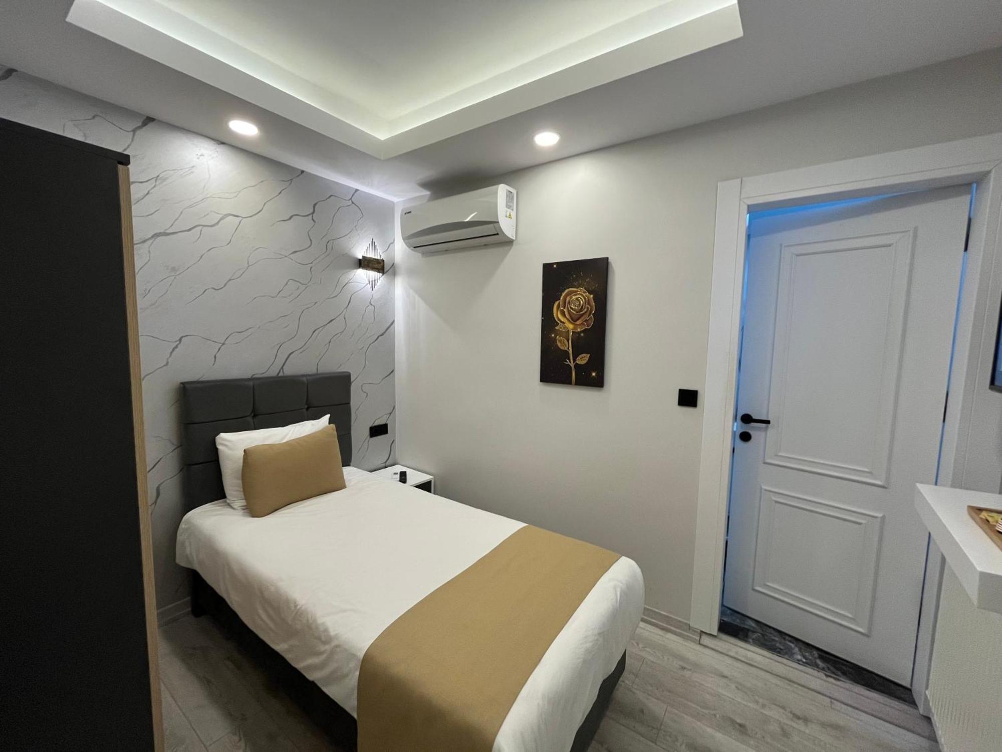 Aparthotel White Palace Halic