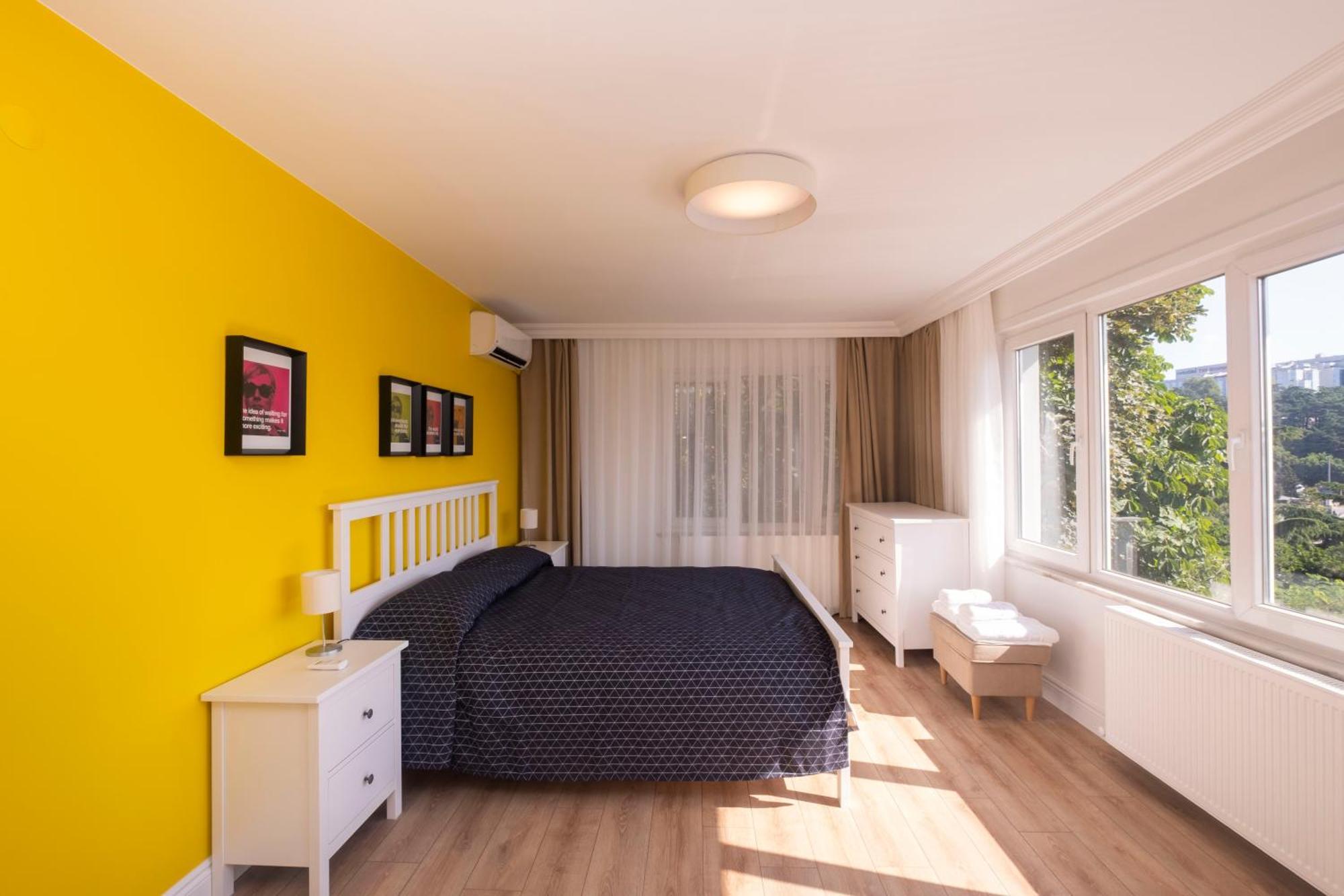 Contemporary Waterfront With A Stunning View Apartment Istanbul