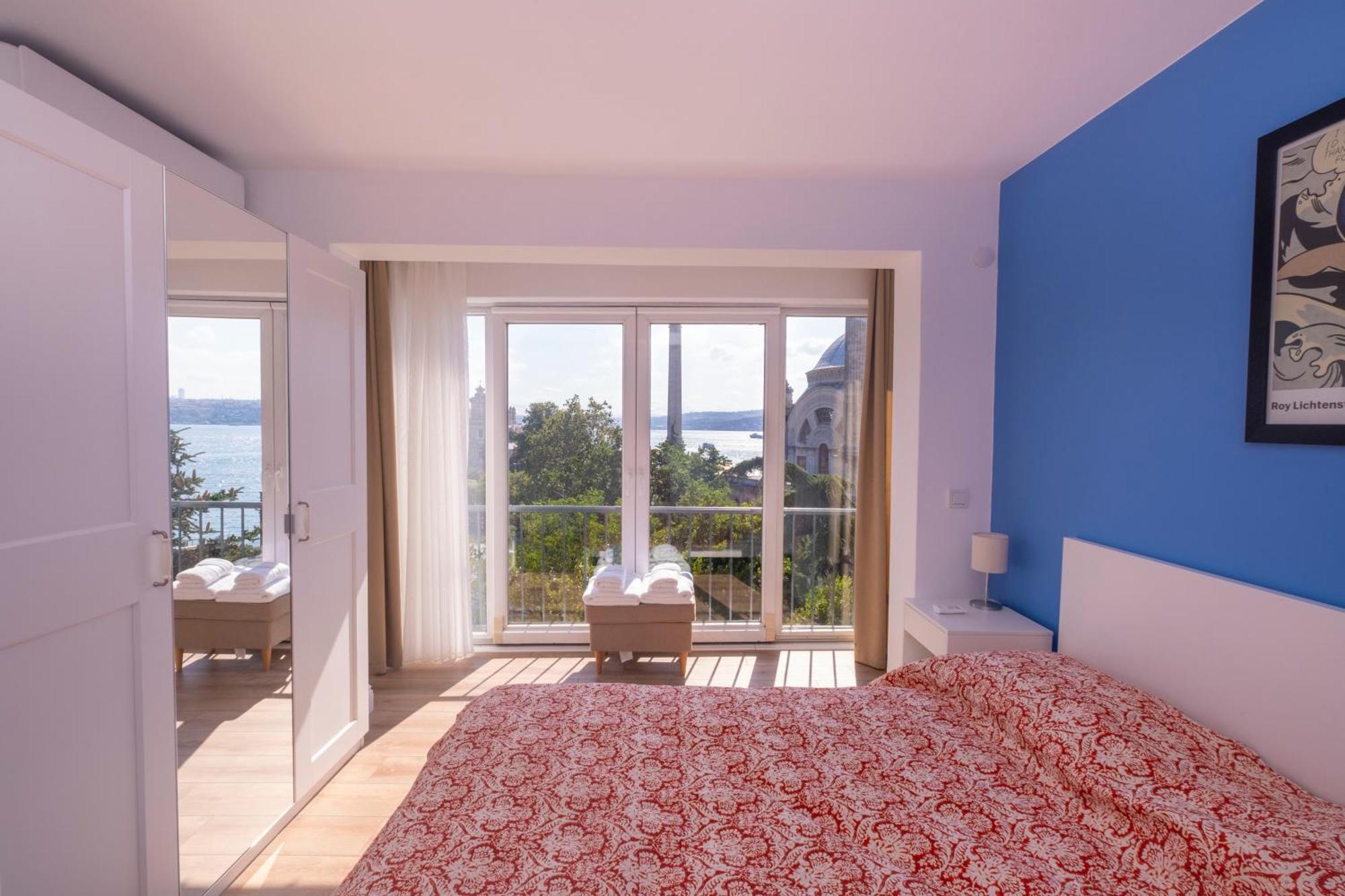 Contemporary Waterfront With A Stunning View Apartment *