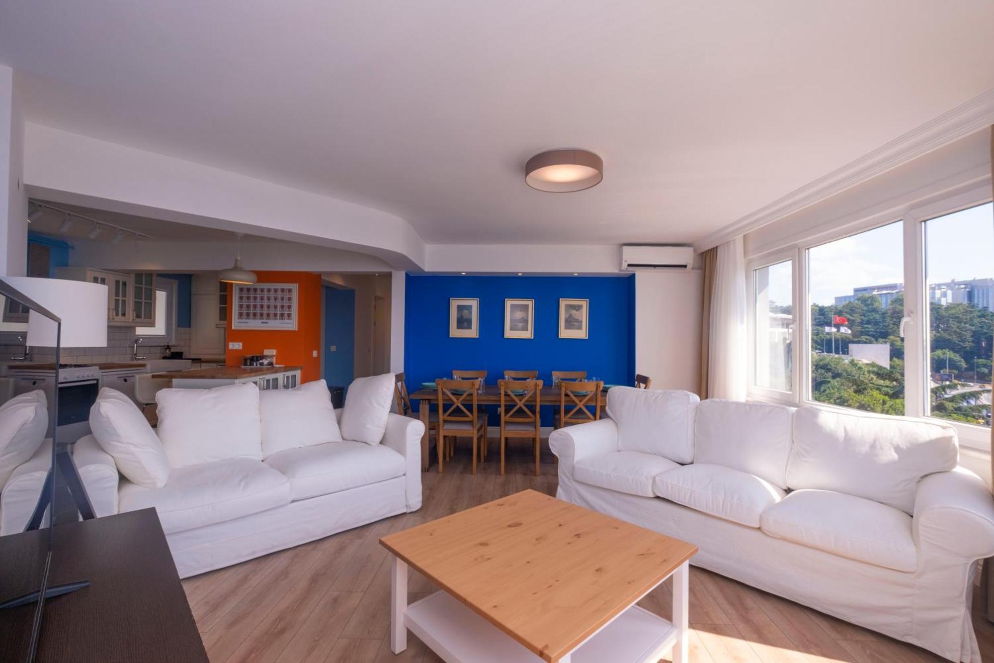 Contemporary Waterfront With A Stunning View Apartment *