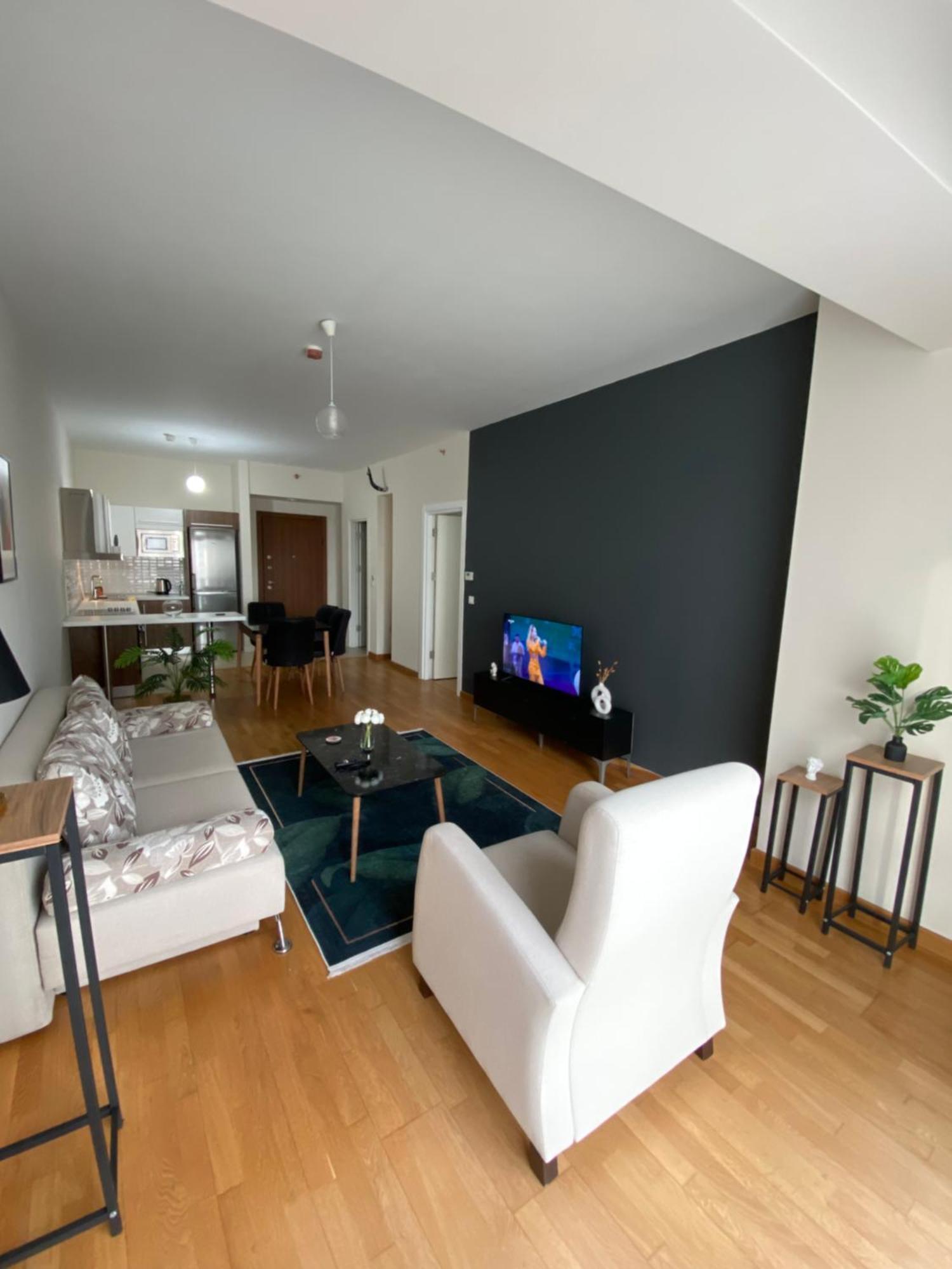 Apartment Aram *