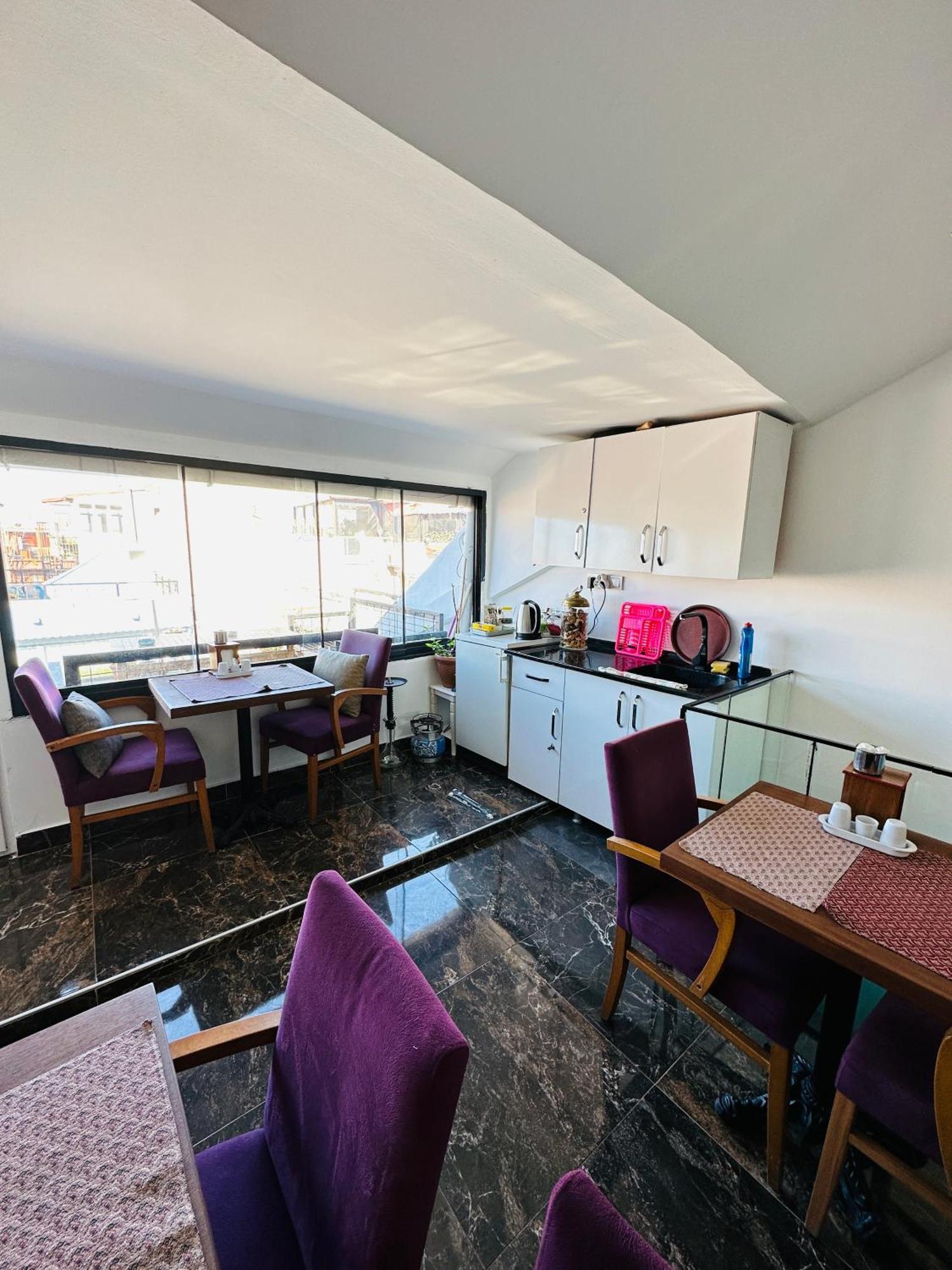 Otel La Petite Maison 2*