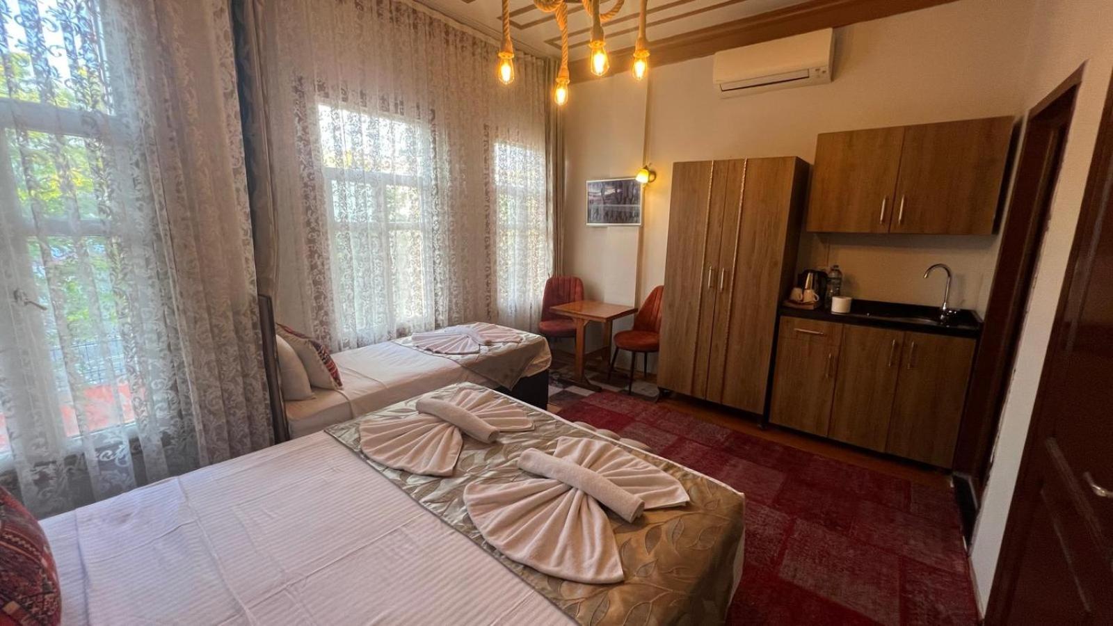 April Hotel