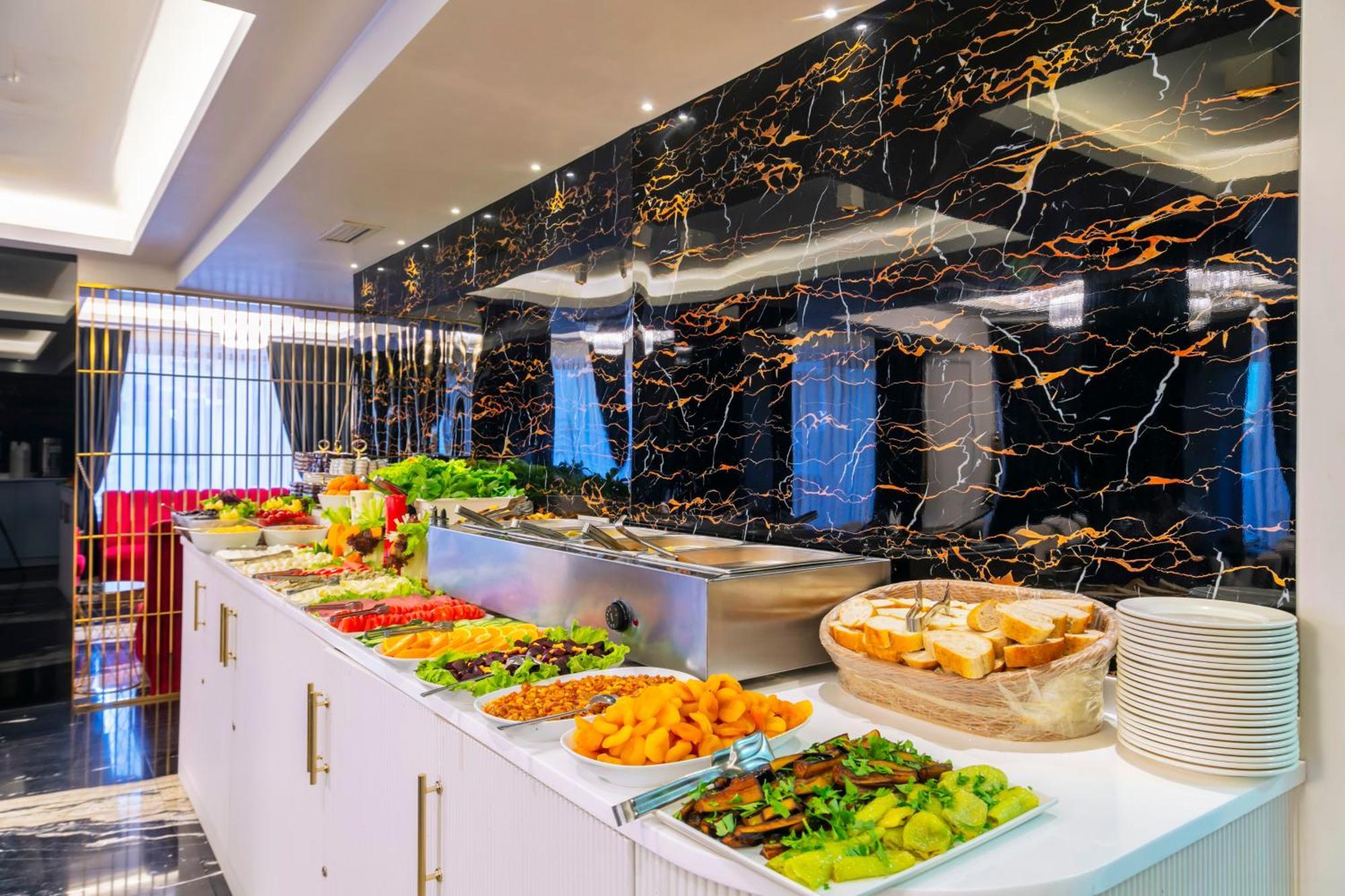 Silvana Otel *