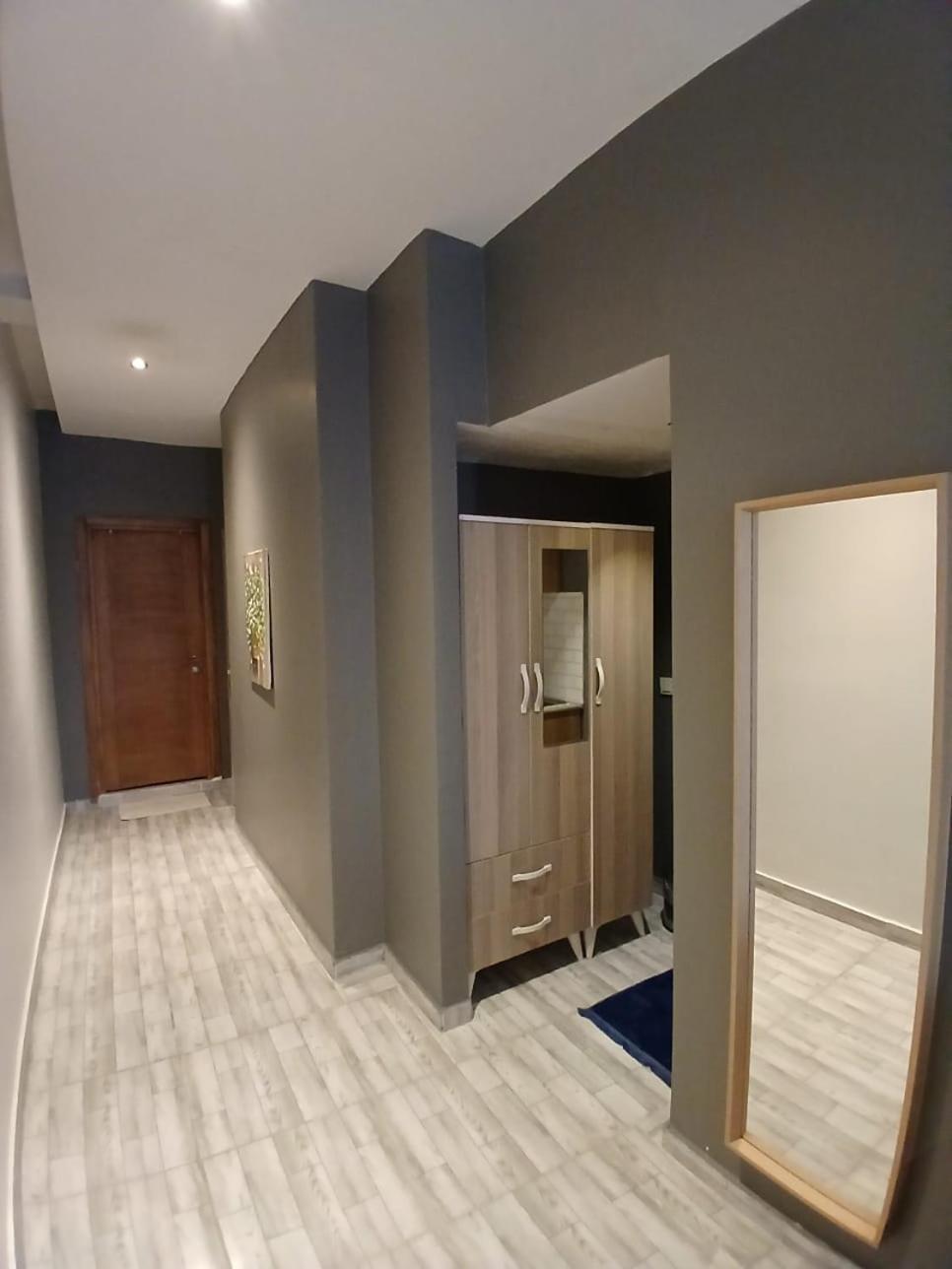 Mayata Gallery Aparthotel