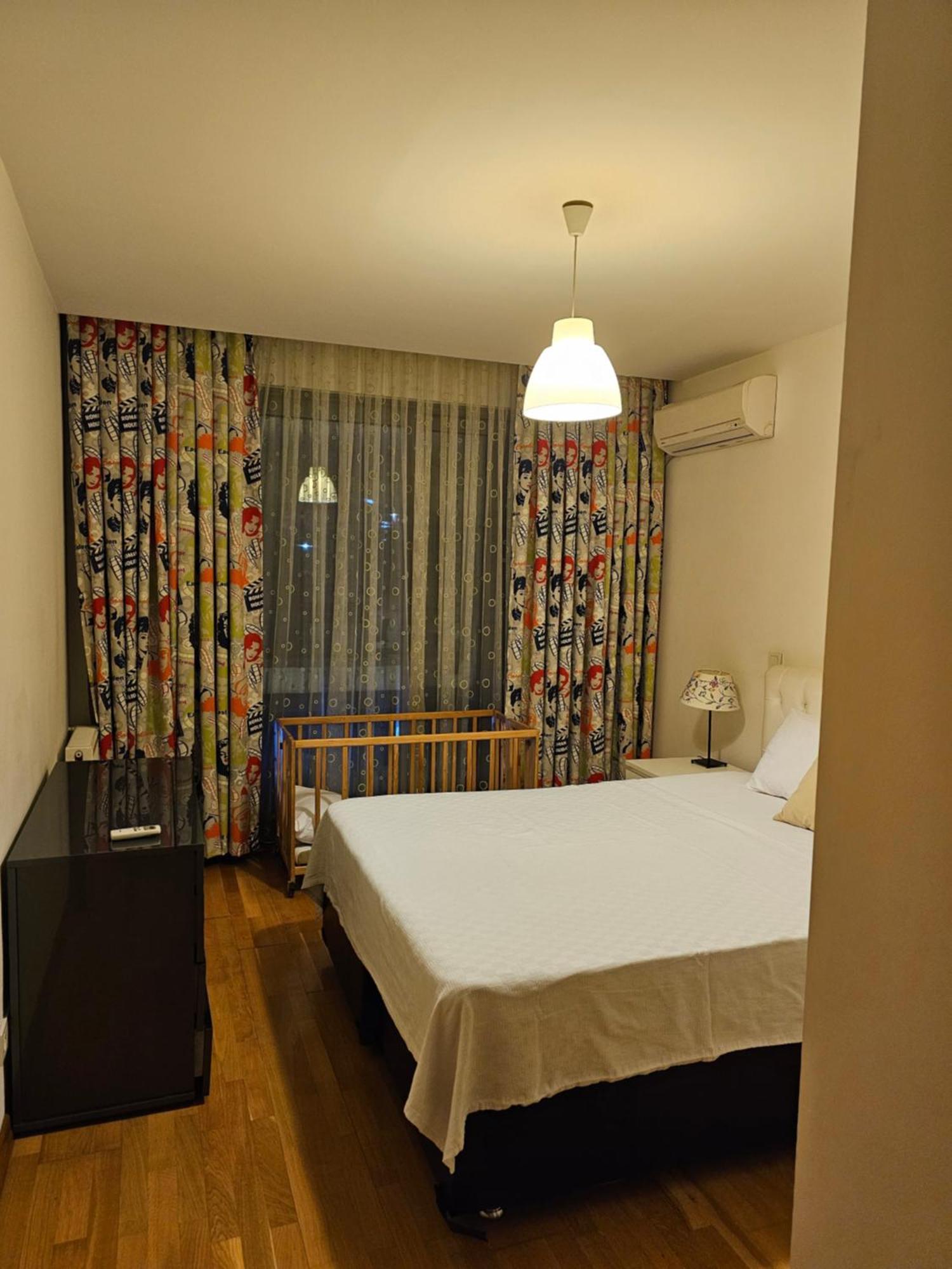 Taksim Perfect Residence, 3 Bedrooms, 140 M2, Pool Gym Sauna Access Istanbul