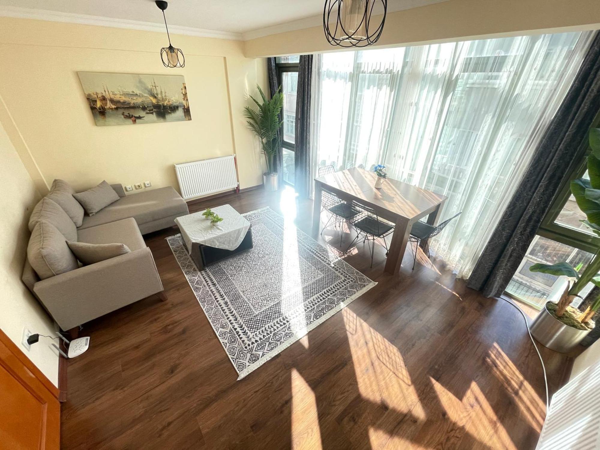 Apartment In Historic Uskudar Istanbul