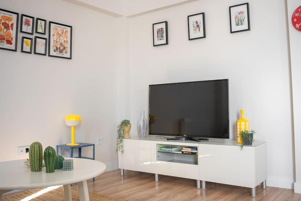 Cozy Flat In Kadikoey 2br New Hou Apartment