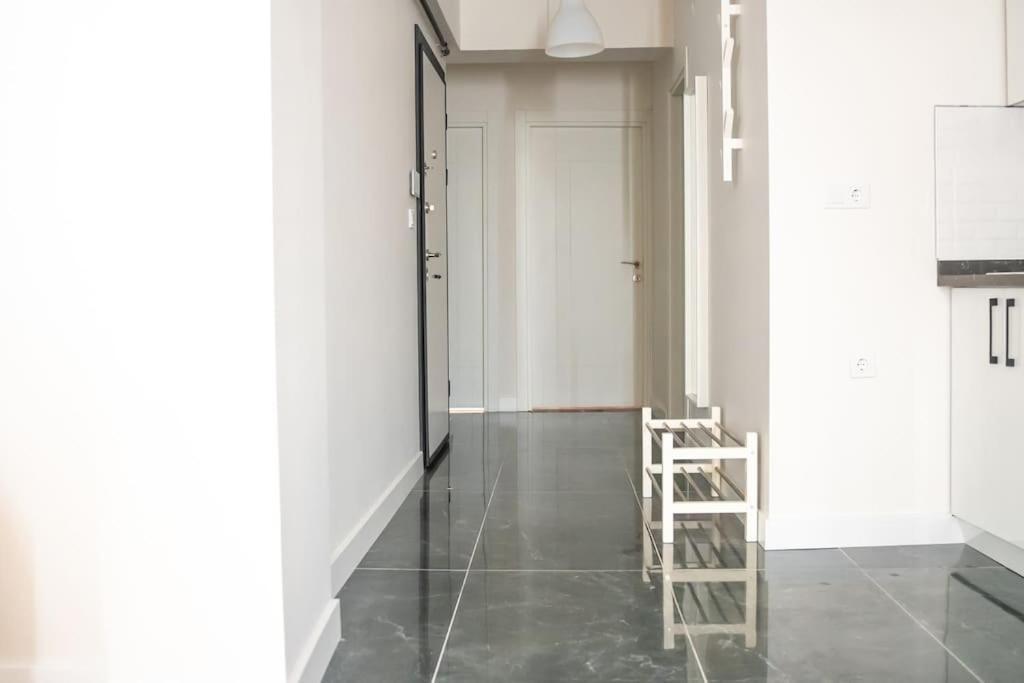 Apartment Cozy Flat In Kadikoey 2br New Hou *