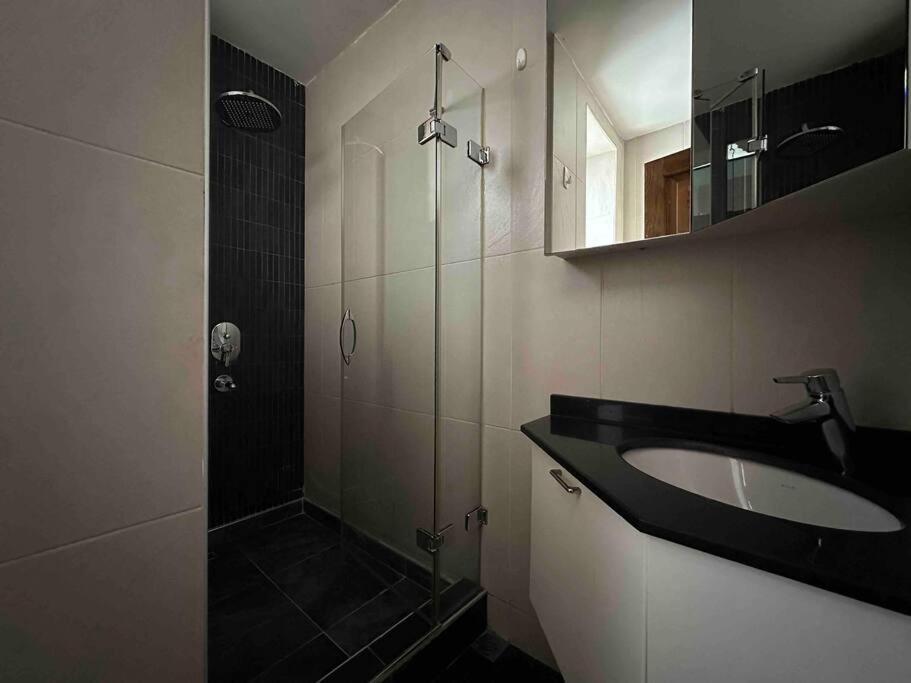 Apartment 2br, 2ba, 1st Floor Of Historical Building ,galata Istanbul