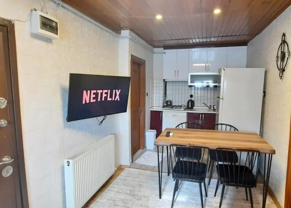 Apartment Findikzade Seaside Flats In Lively Fatih Area Very Near Metro And Tourist Sights