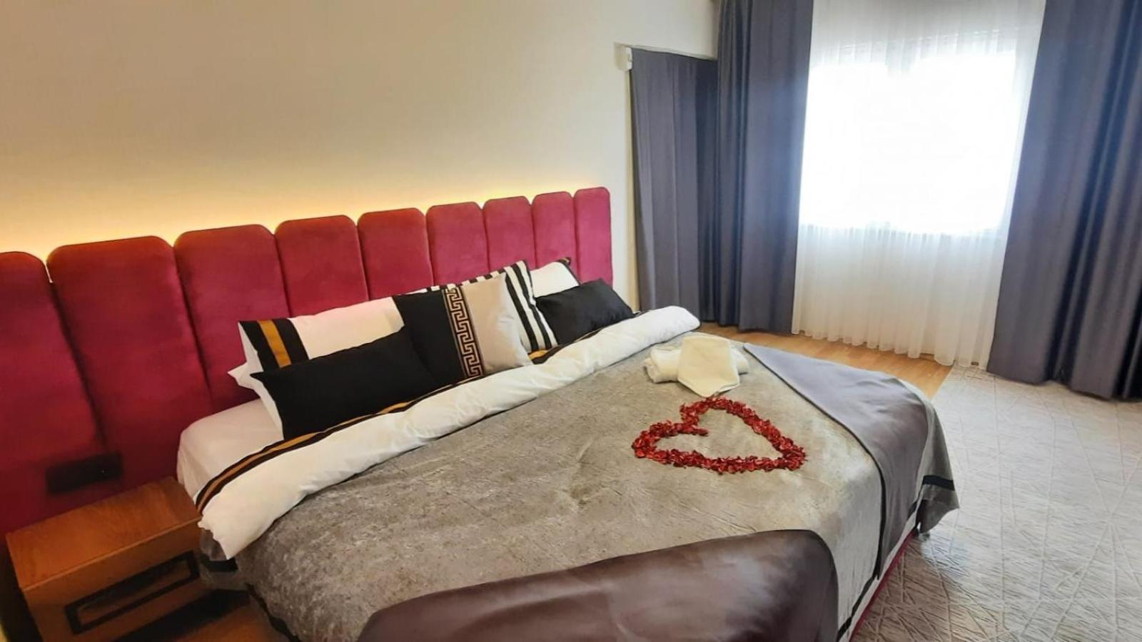 Apartment Findikzade Seaside Flats In Lively Fatih Area Very Near Metro And Tourist Sights *
