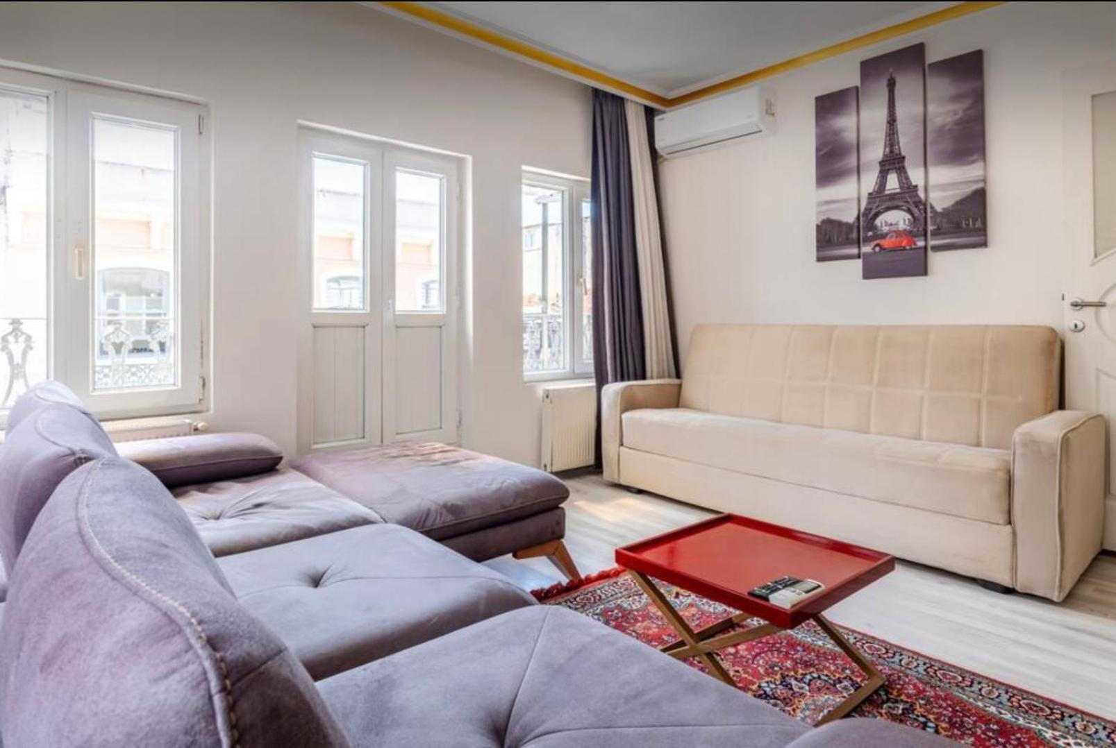 Melissa Cozy Balcony Daire
