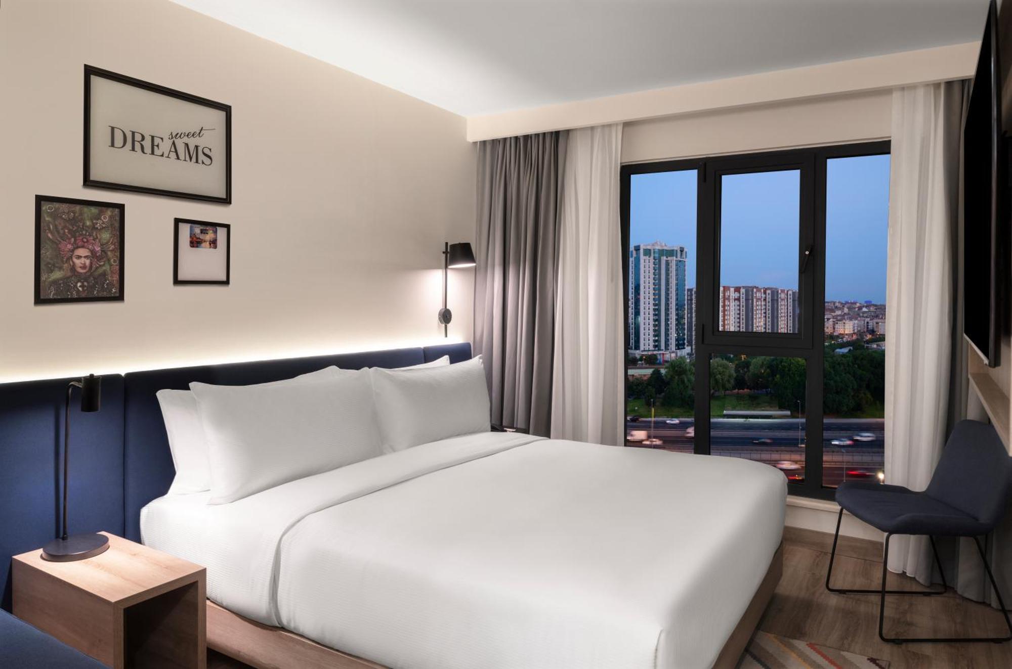 Hampton By Hilton Merter Hotel 3*