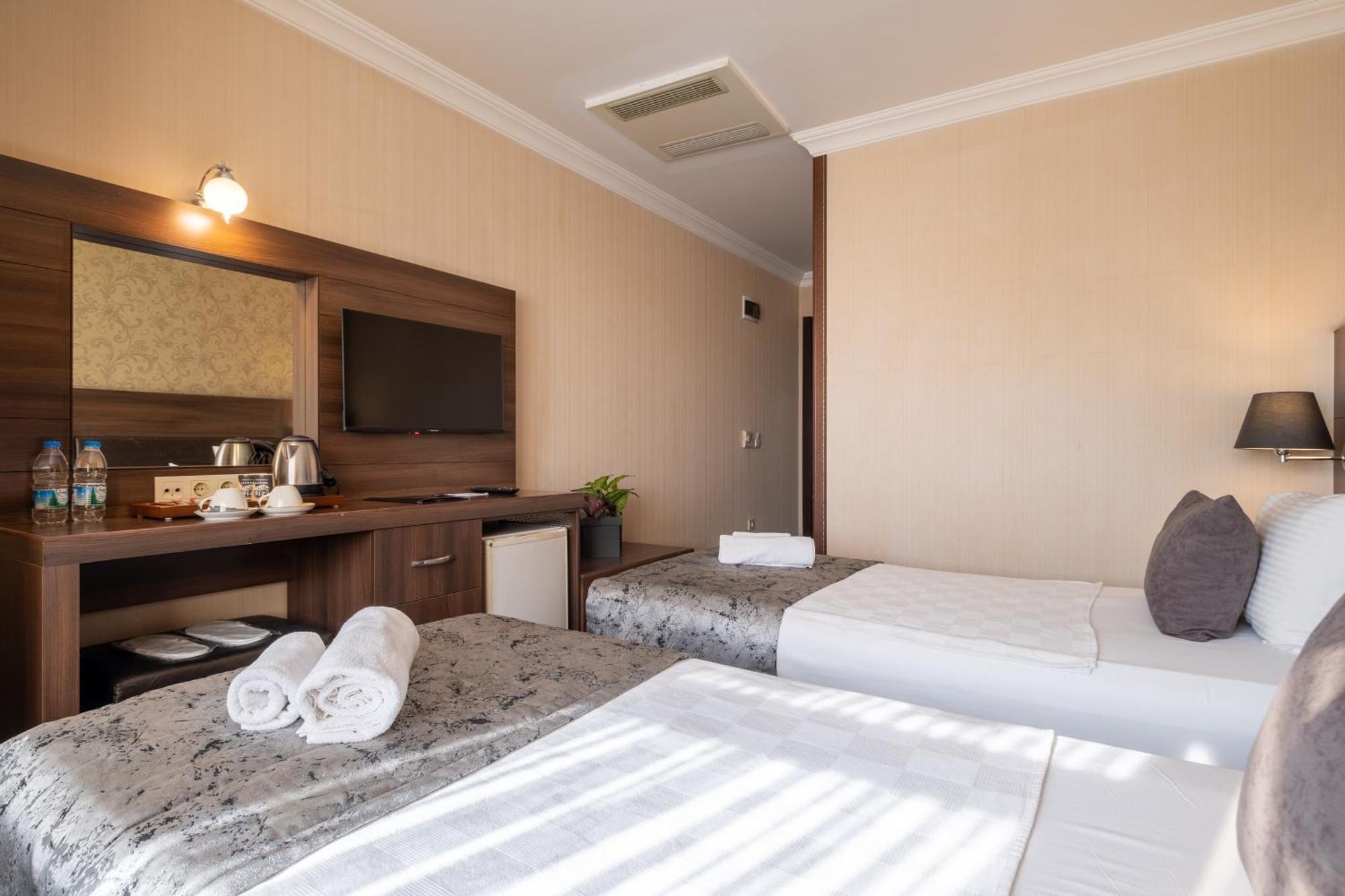 Ma Hotel *