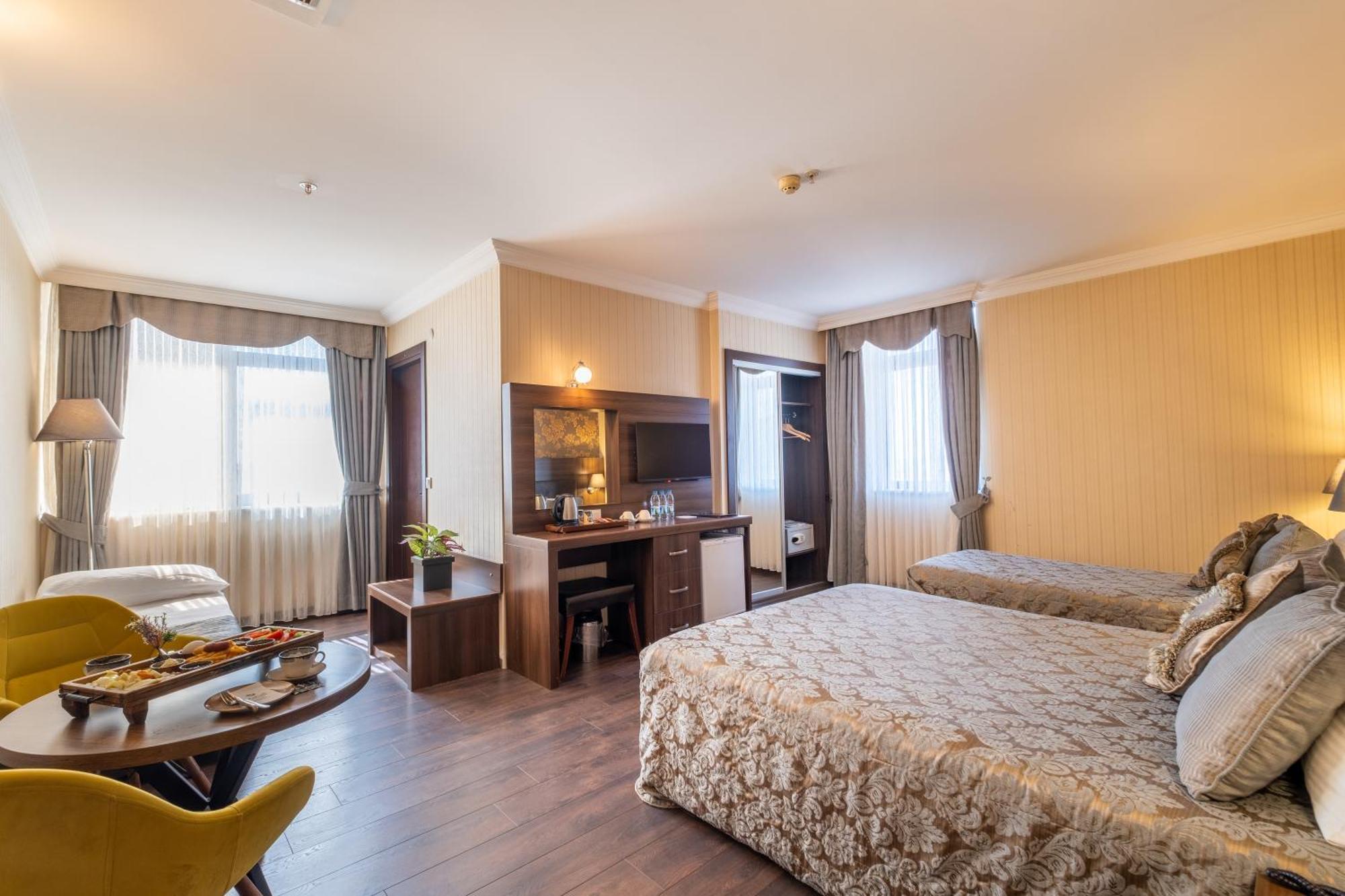 Ma Hotel *