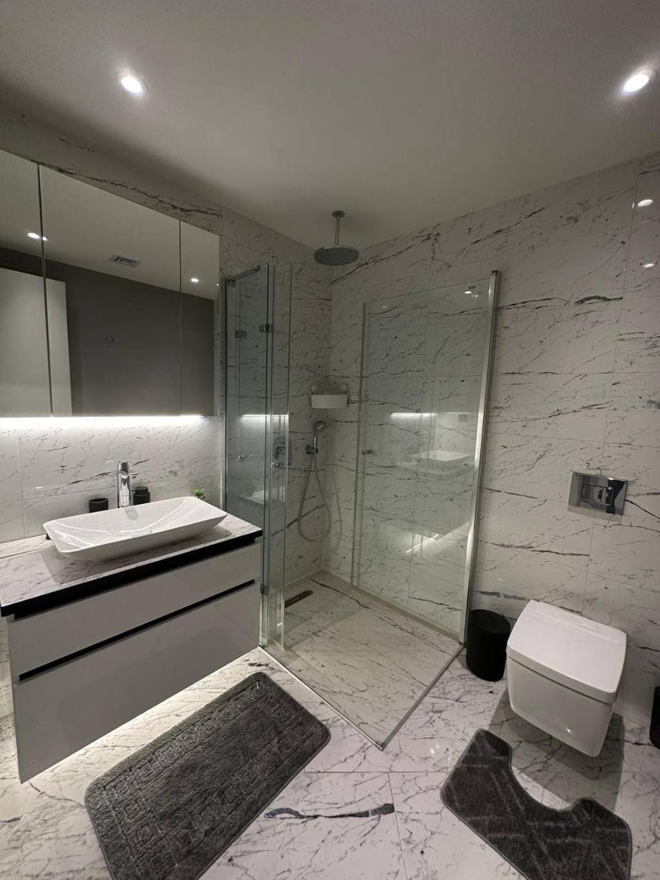 Enjoy Luxury 46 Floor Gym Apartment Istanbul