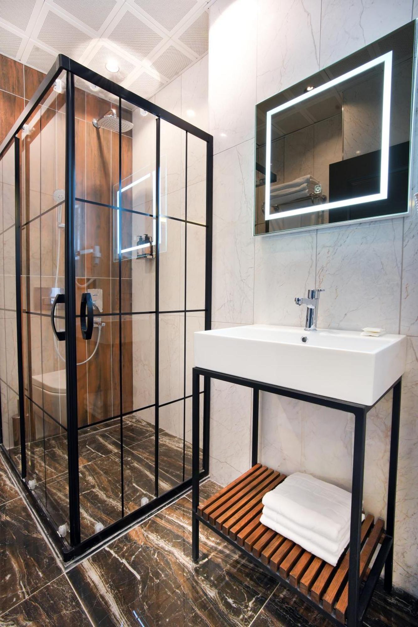 Comfort Point Two 3*