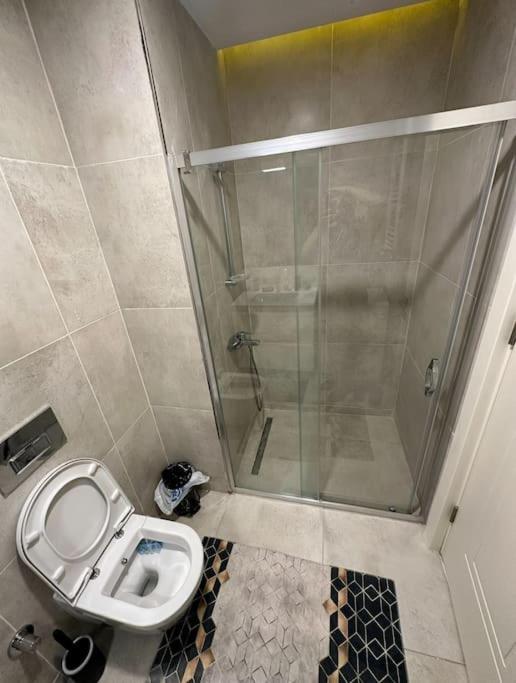 33 Floor Cozy 2 Bedroom With Balcony Gym Pool Apartment Istanbul