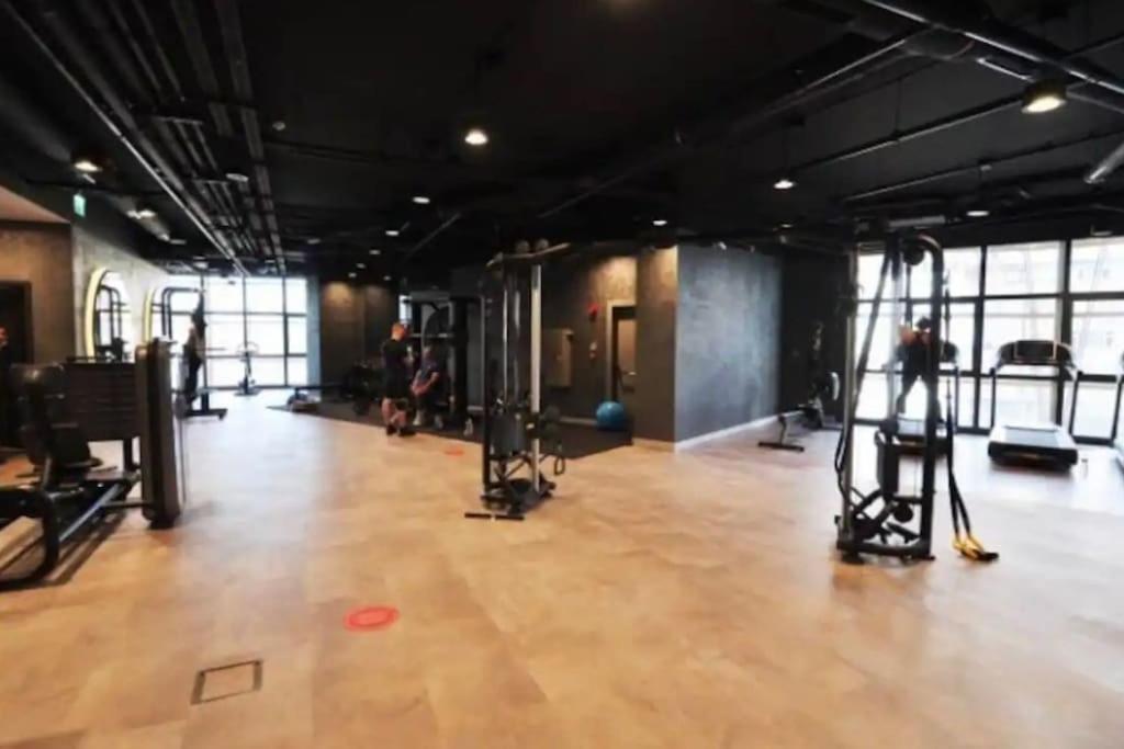 Luxury With Gym And Pool Floor40 Apartment *