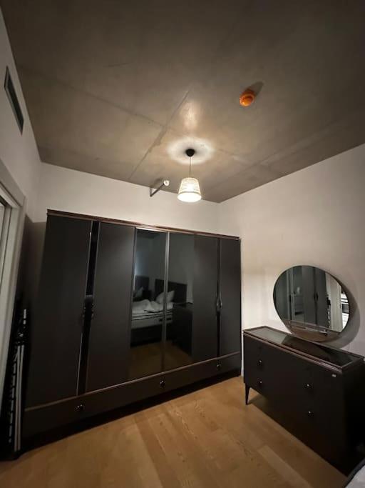 Luxury With Gym And Pool Floor40