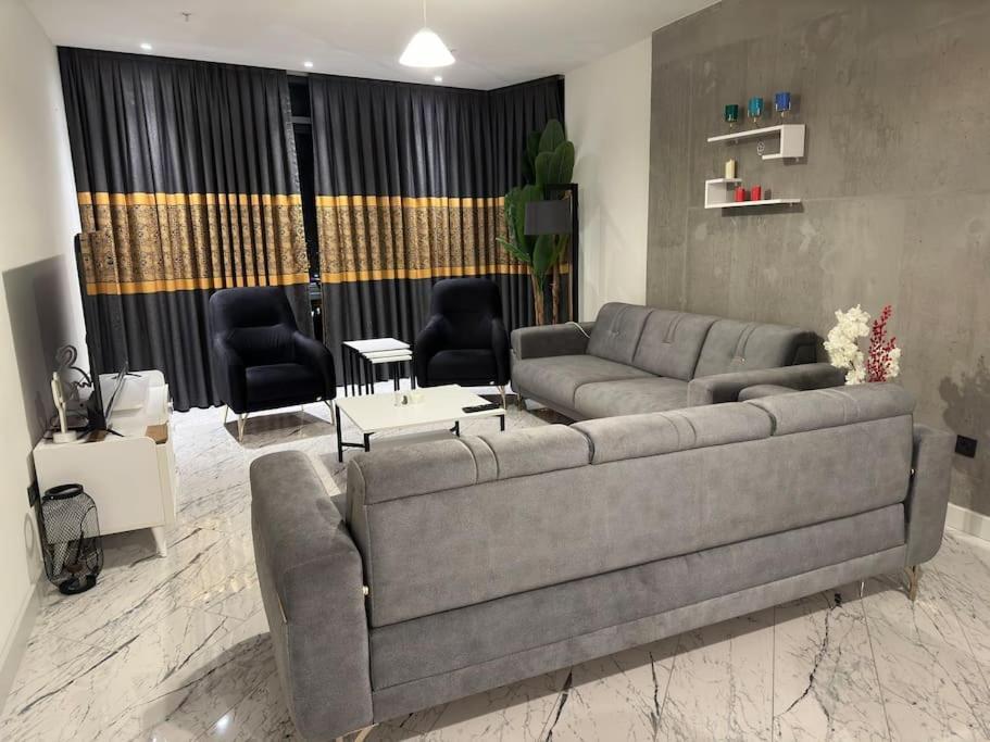 Apartment Luxury With Gym And Pool Floor40