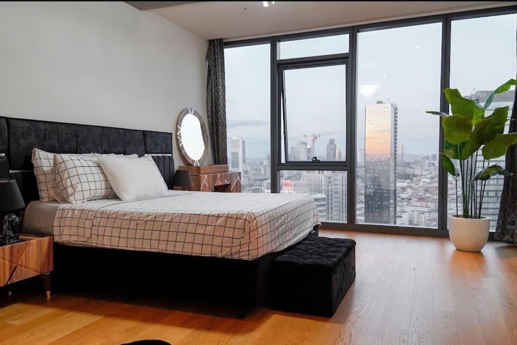 Lavish 40 Floor Skyviwe Ist Apartment