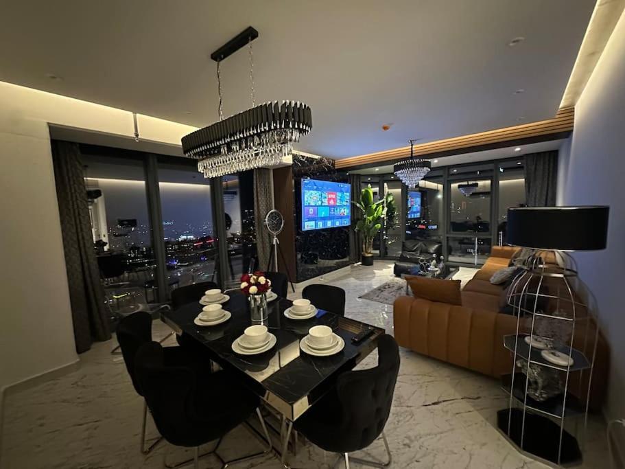 Lavish 40 Floor Skyviwe Ist Apartment *