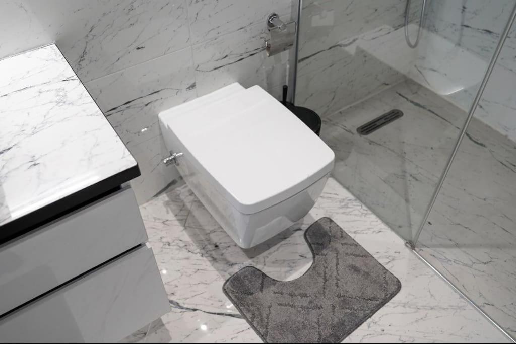 Lavish 40 Floor Skyviwe Ist