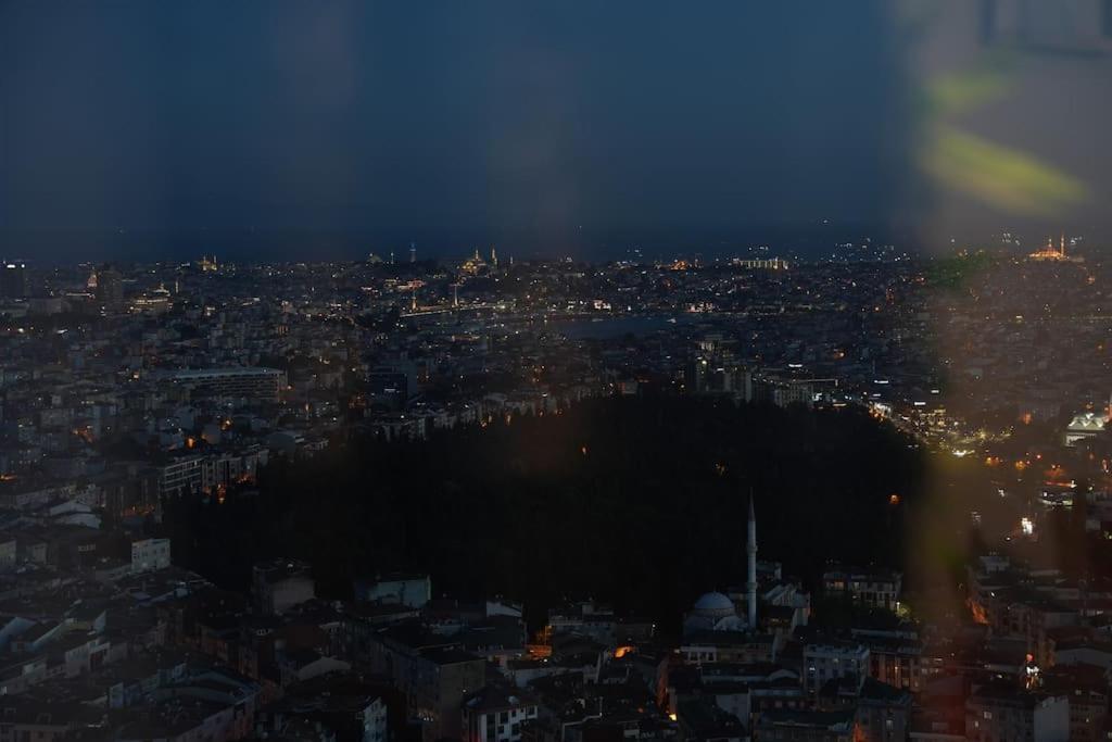 Stylish In Heart Of Sisli Floor 40 Apartment Istanbul