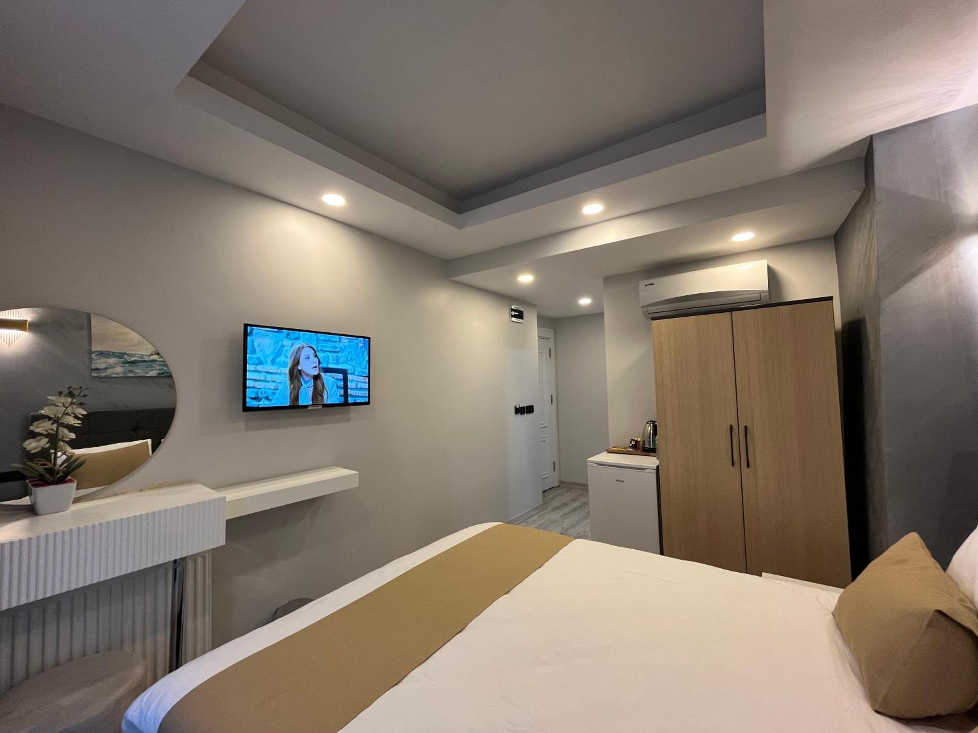 White Palace Halic *