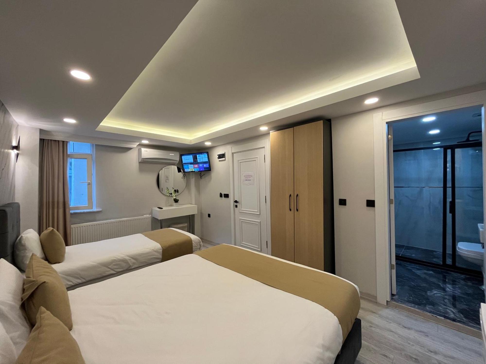 White Palace Halic