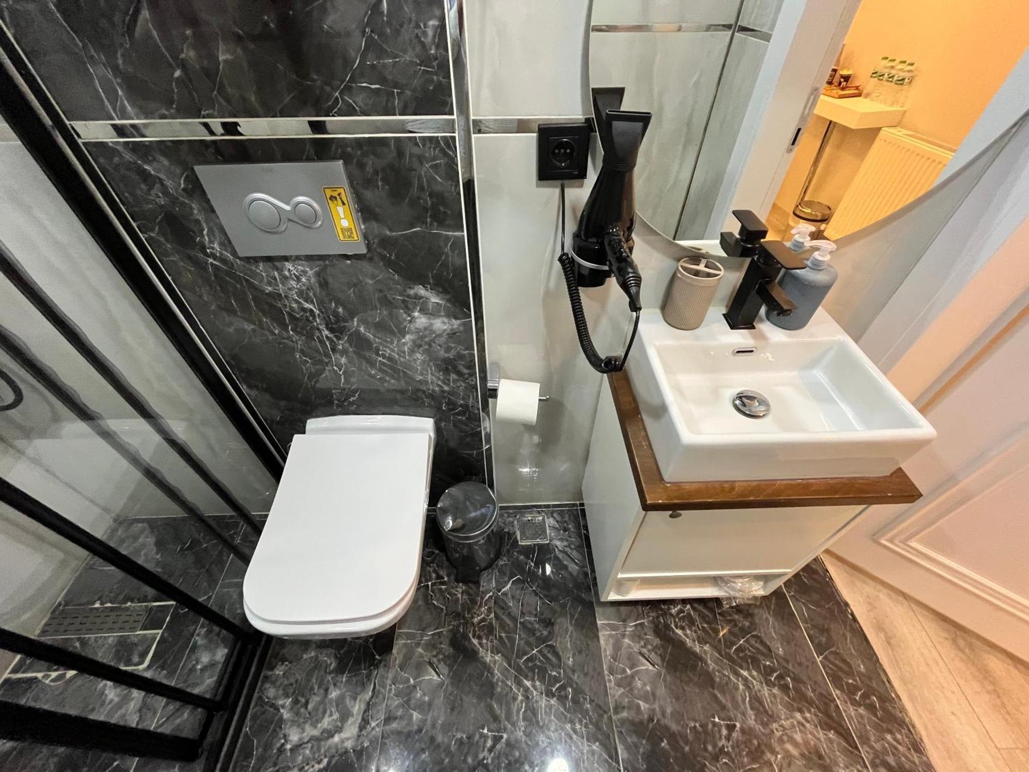 White Palace Halic Aparthotel *
