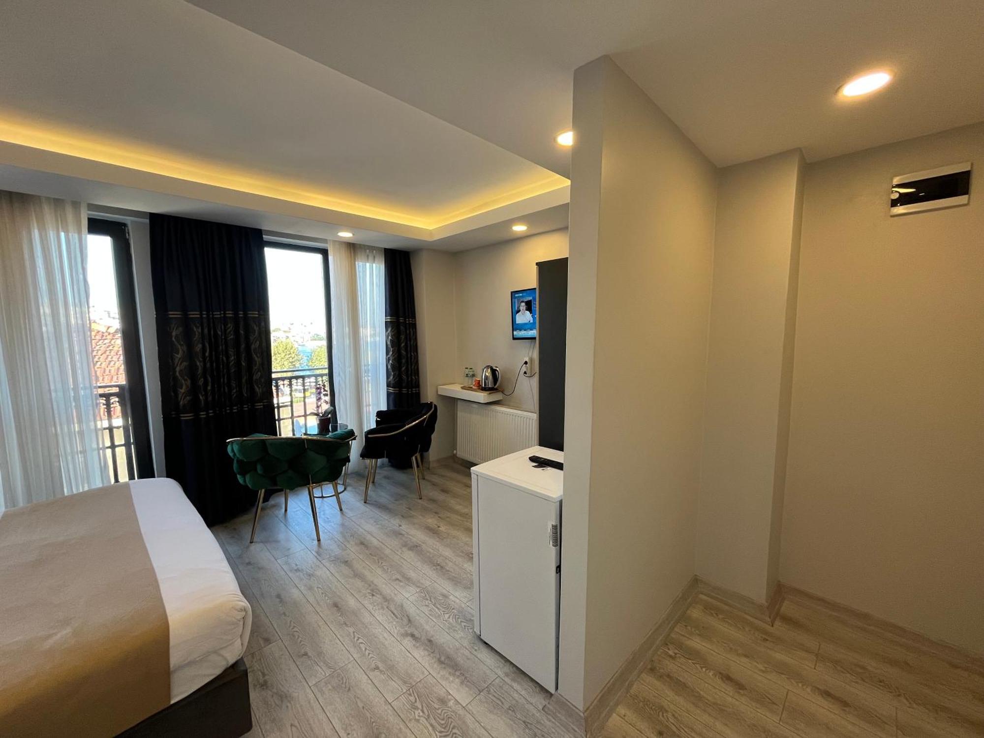 Aparthotel White Palace Halic *
