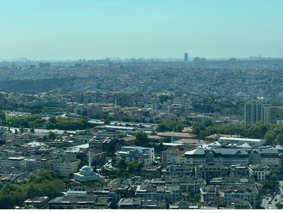 Apartment Luxury In The 40 Floor Istanbul