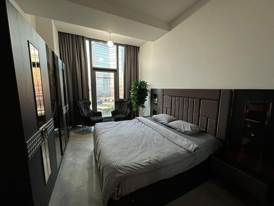 Elegant 2 Bedroom Sinpas Queen Gym Pools Apartment Istanbul