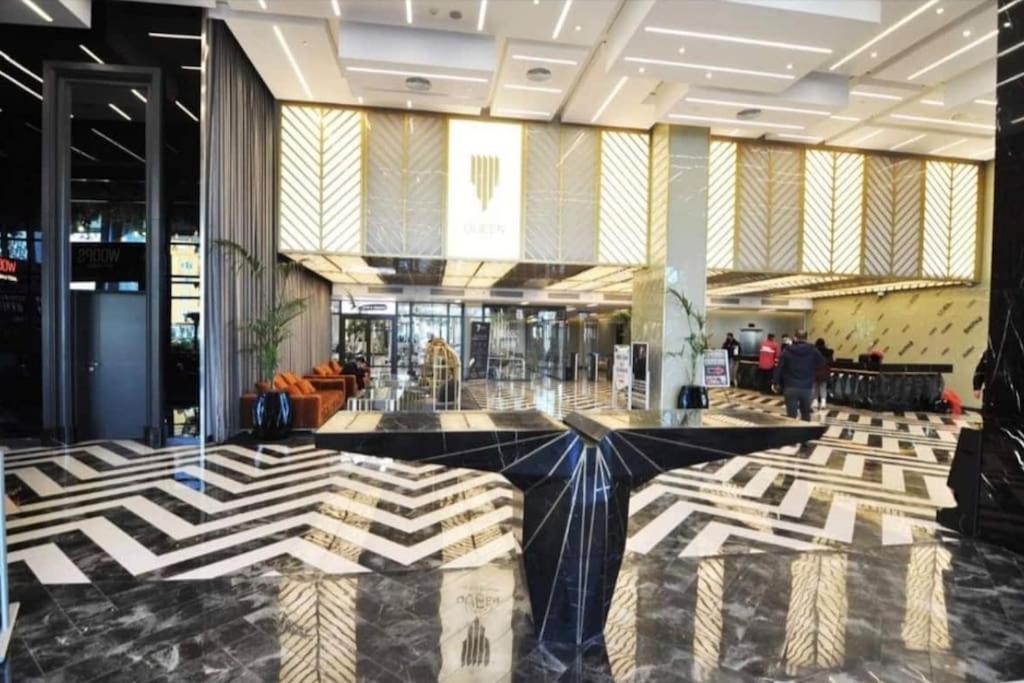 Elegant 2 Bedroom Sinpas Queen Gym Pools * Istanbul