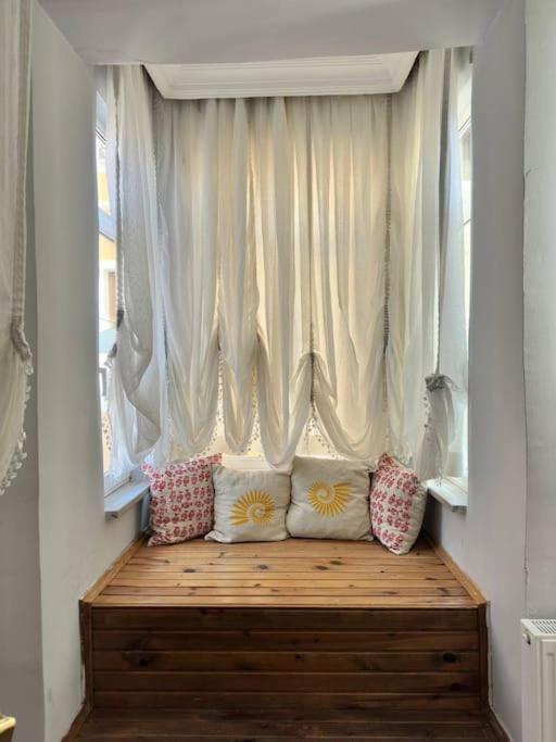 Balat'in Icinde Muhtesem Ev Apartment *