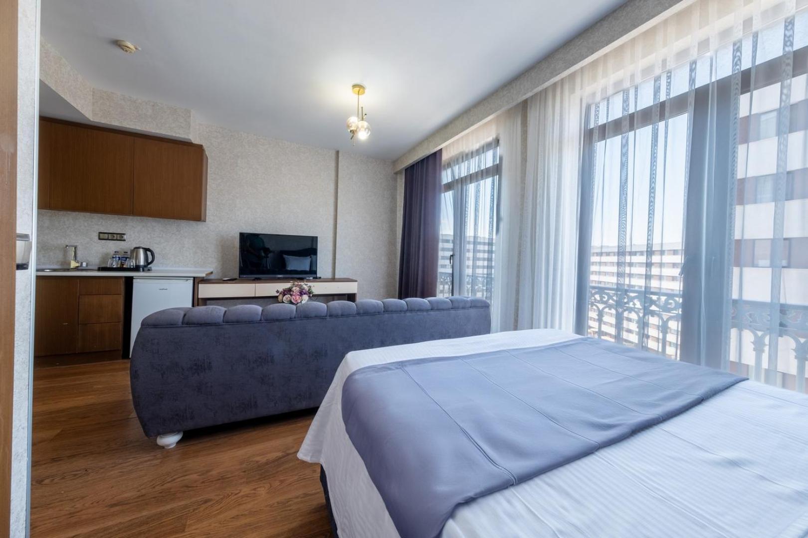 Elit Hotel 3*