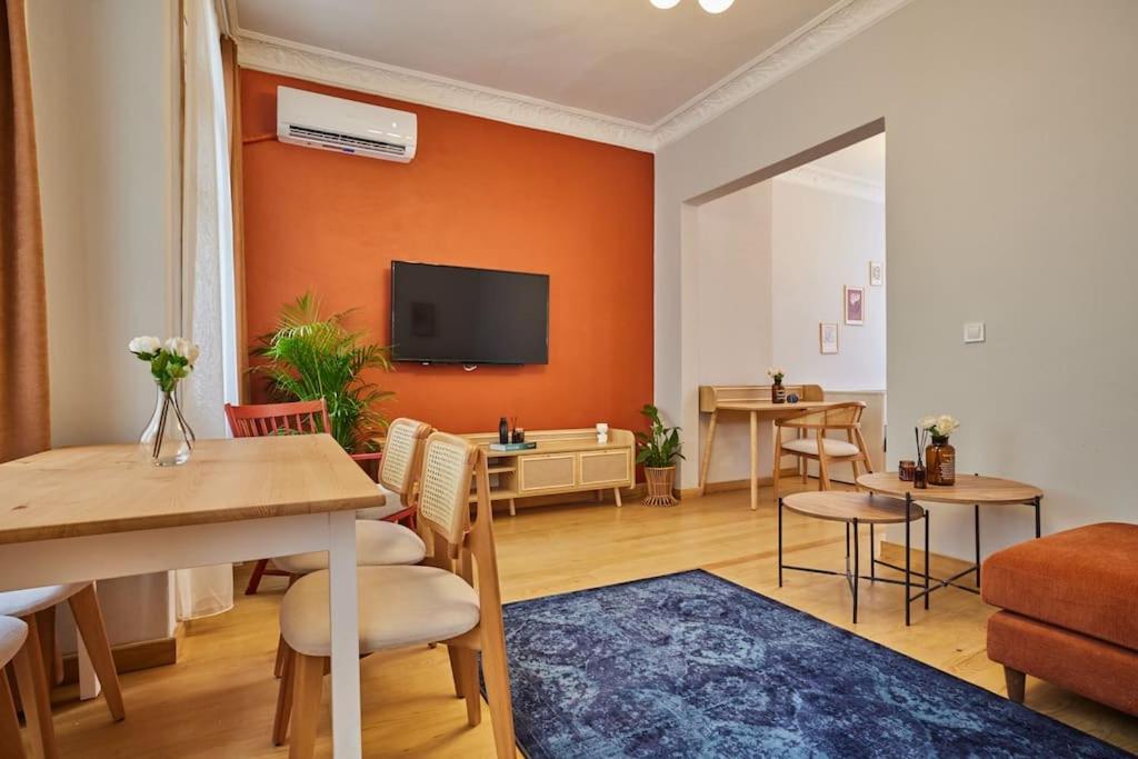 Spacious 2br 3ac 2 Min To Metro - Baysungur D3 Apartment Istanbul