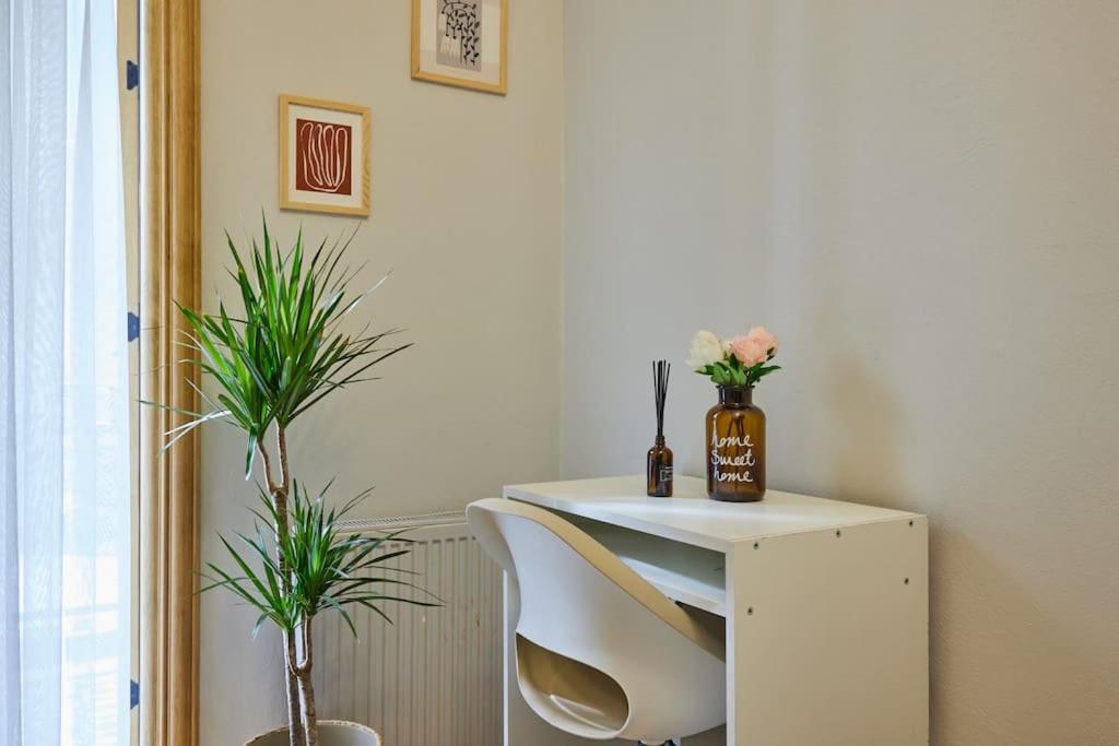 Spacious 2br 3ac 2 Min To Metro - Baysungur D3 Apartment Istanbul